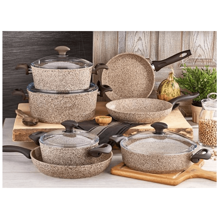 ქვაბები და ტაფები